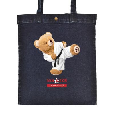 Teddy karate kik Thumbnail