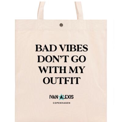 BAD VIBES DONT GO WITH MY OUTFIT Thumbnail