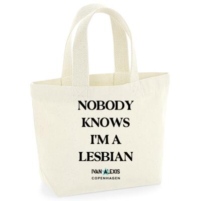 NOBODY KNOWS I'M A LESBIAN Thumbnail